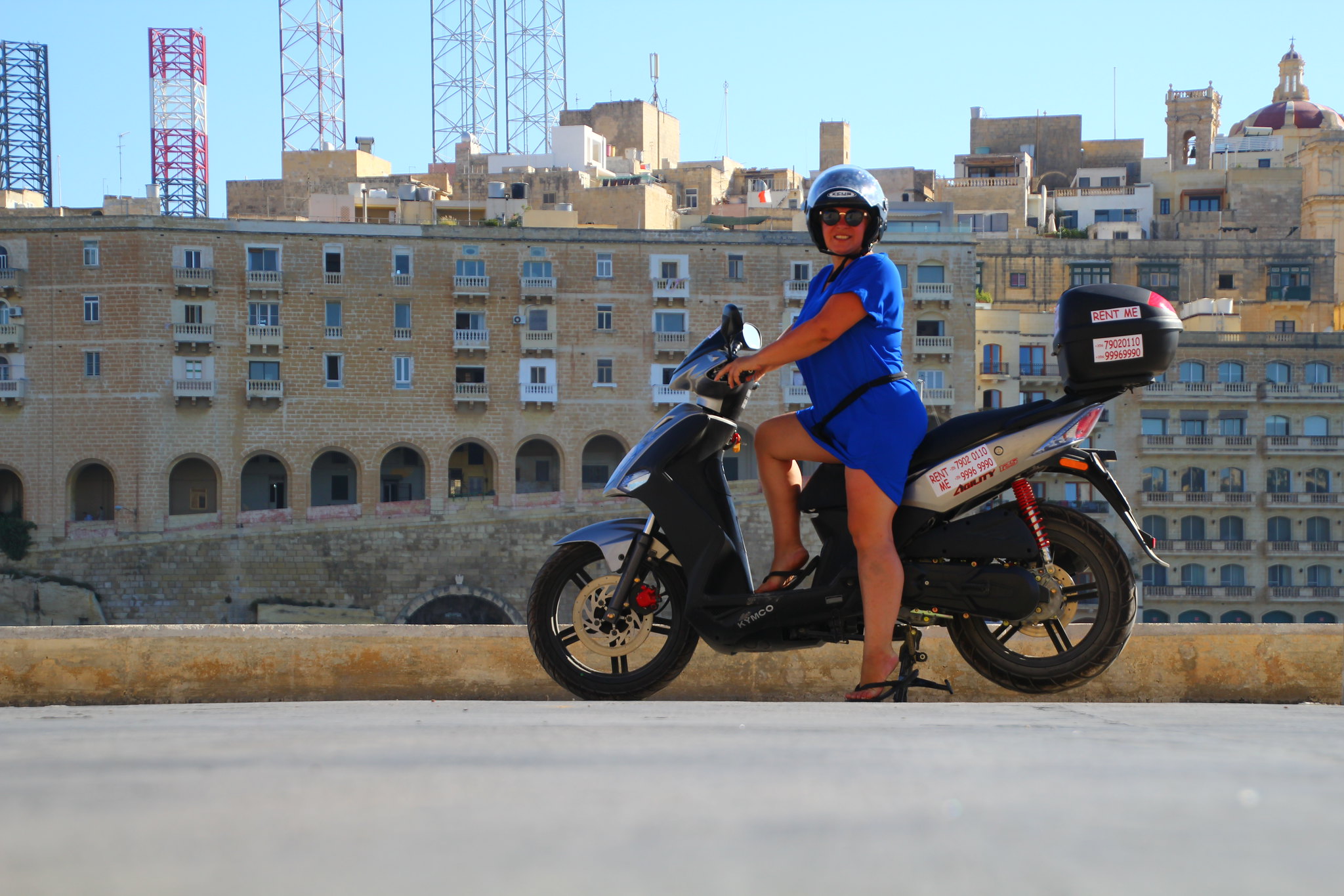 Rollerfahren auf Malta – Alle Infos zu Miete, Verkehr & Versicherung